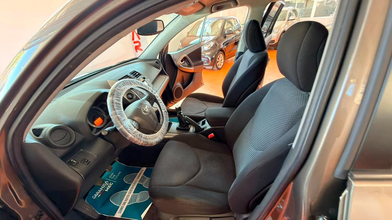 Toyota RAV 4 RAV4 Crossover 2.0 Exclusive