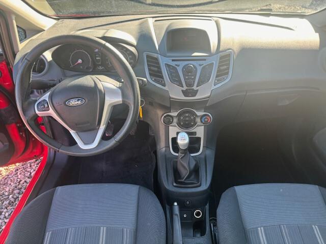 Ford Fiesta 1.4 5 porte Bz.- GPL Titanium