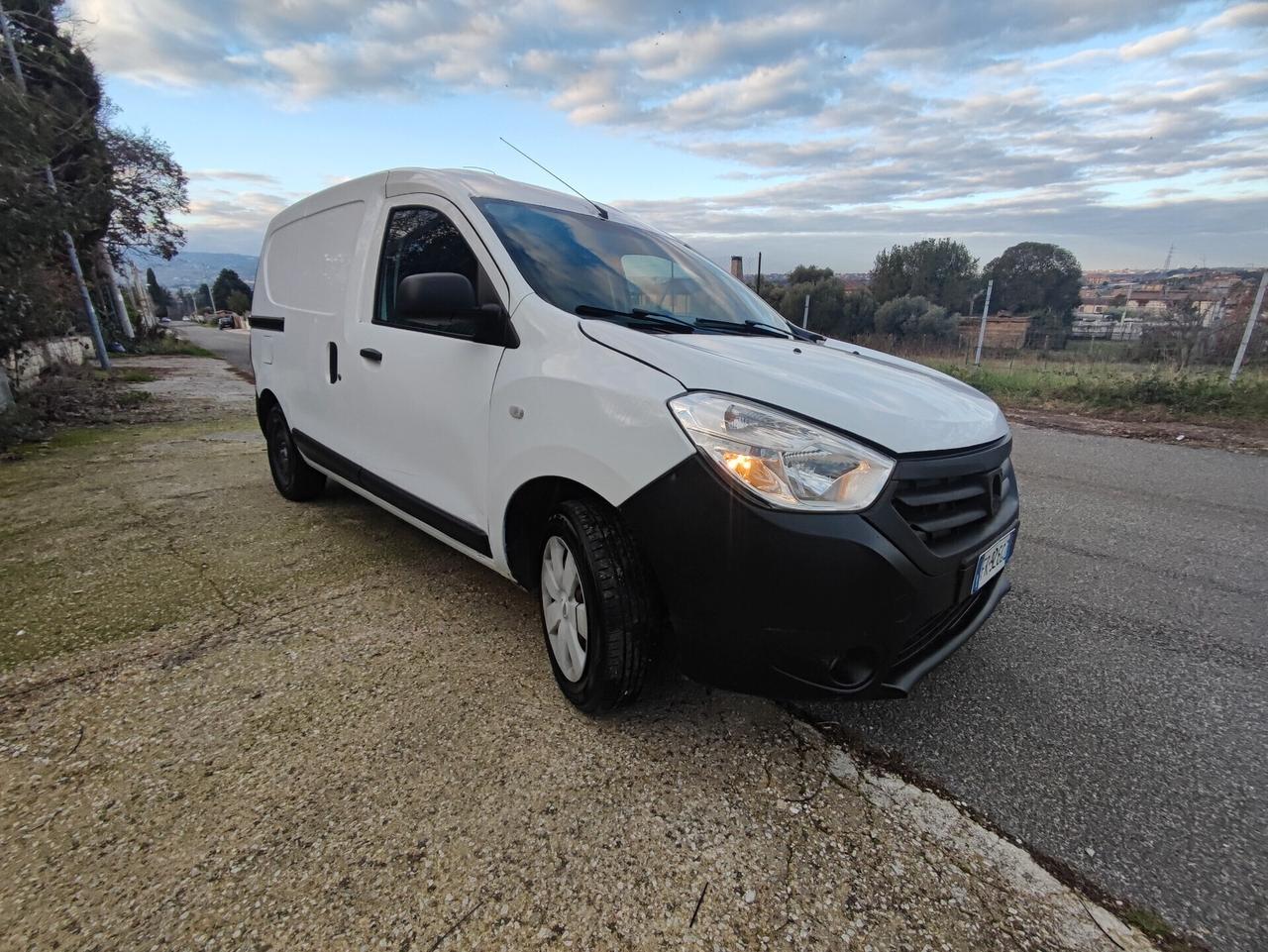 Dacia Dokker van GPL Furgone IVA ESPOSTA