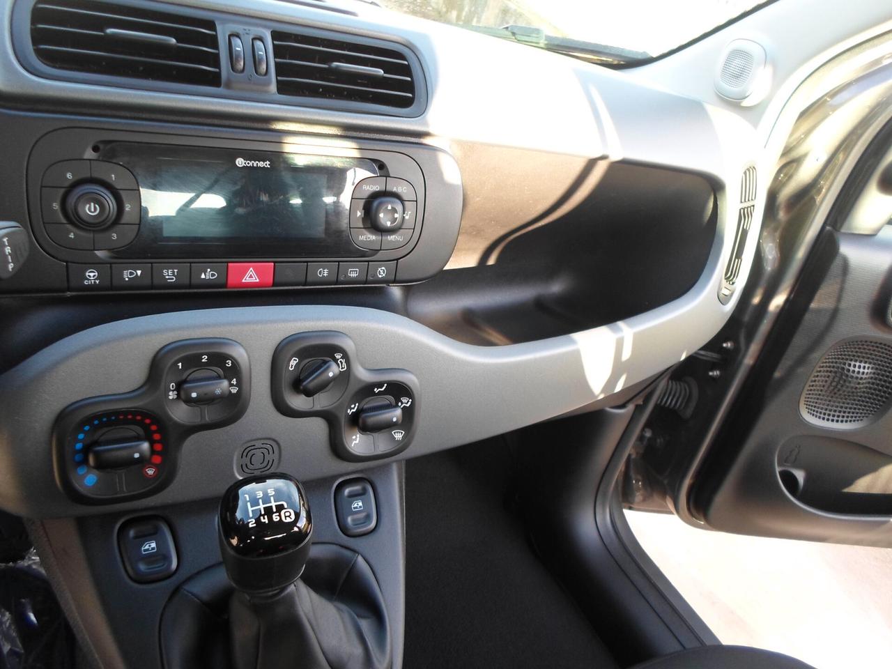 Fiat Panda 1.0 FireFly S&S Hybrid Red