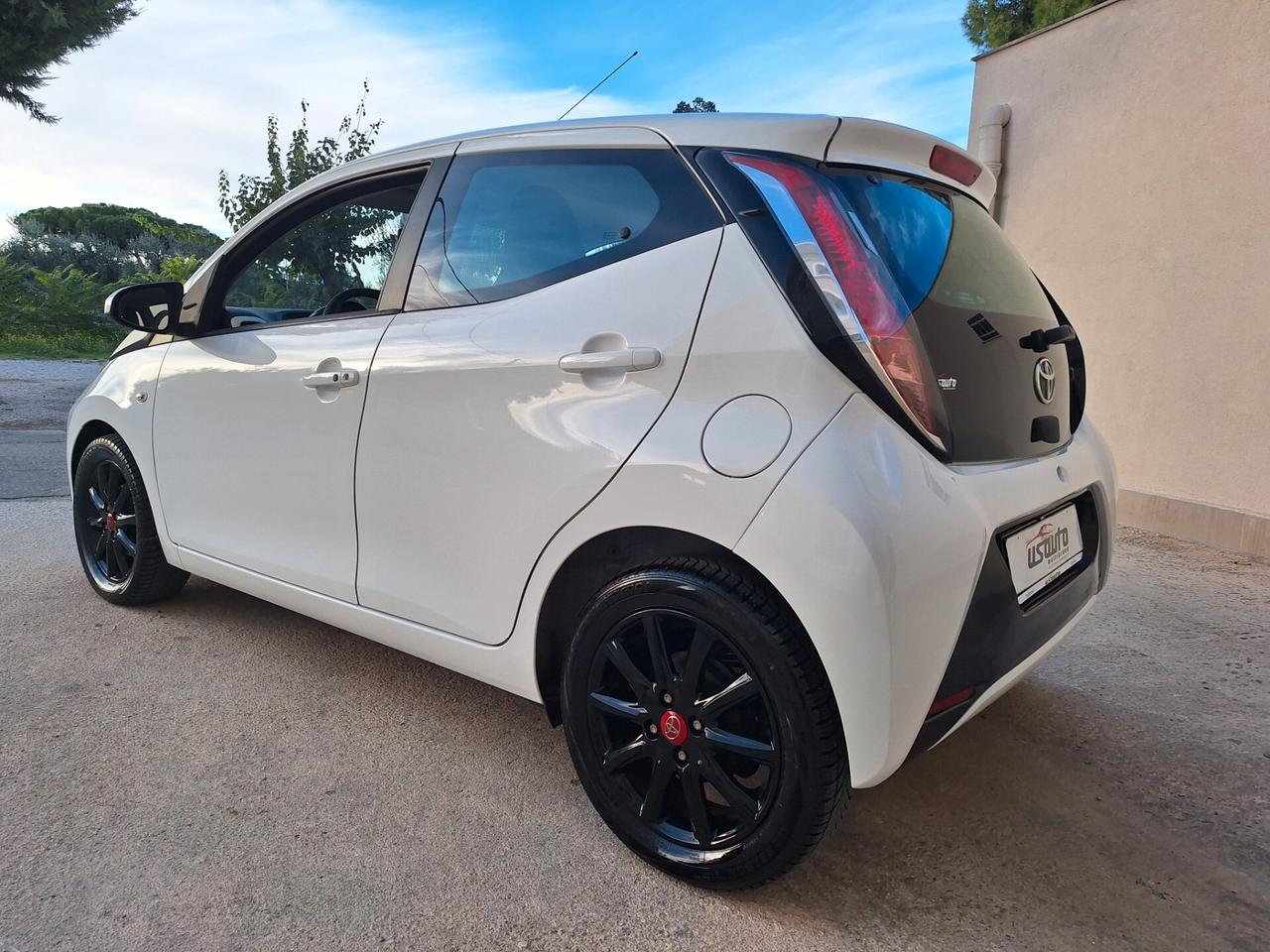 Toyota Aygo 1.0 5 porte x-play PERFETTA FULL