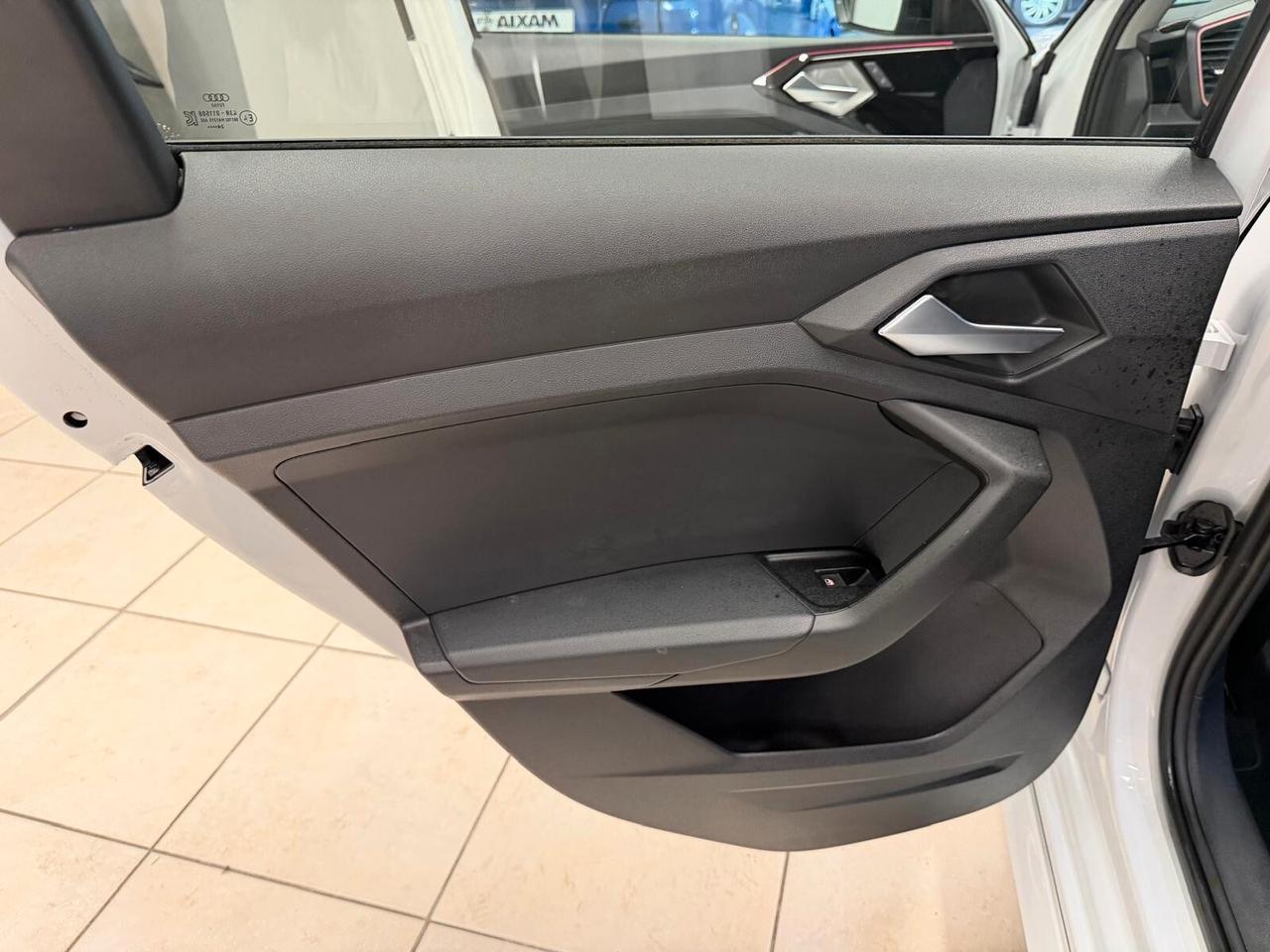 Audi A1 SPB 30 TFSI S line edition 290 al mese