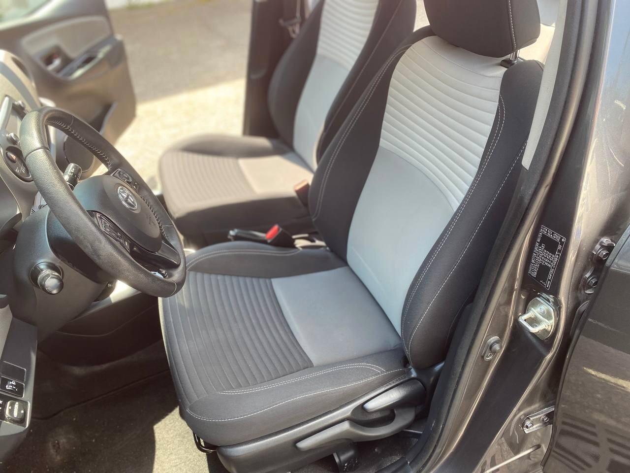 Toyota Yaris 1.5 Hybrid 5 porte Active