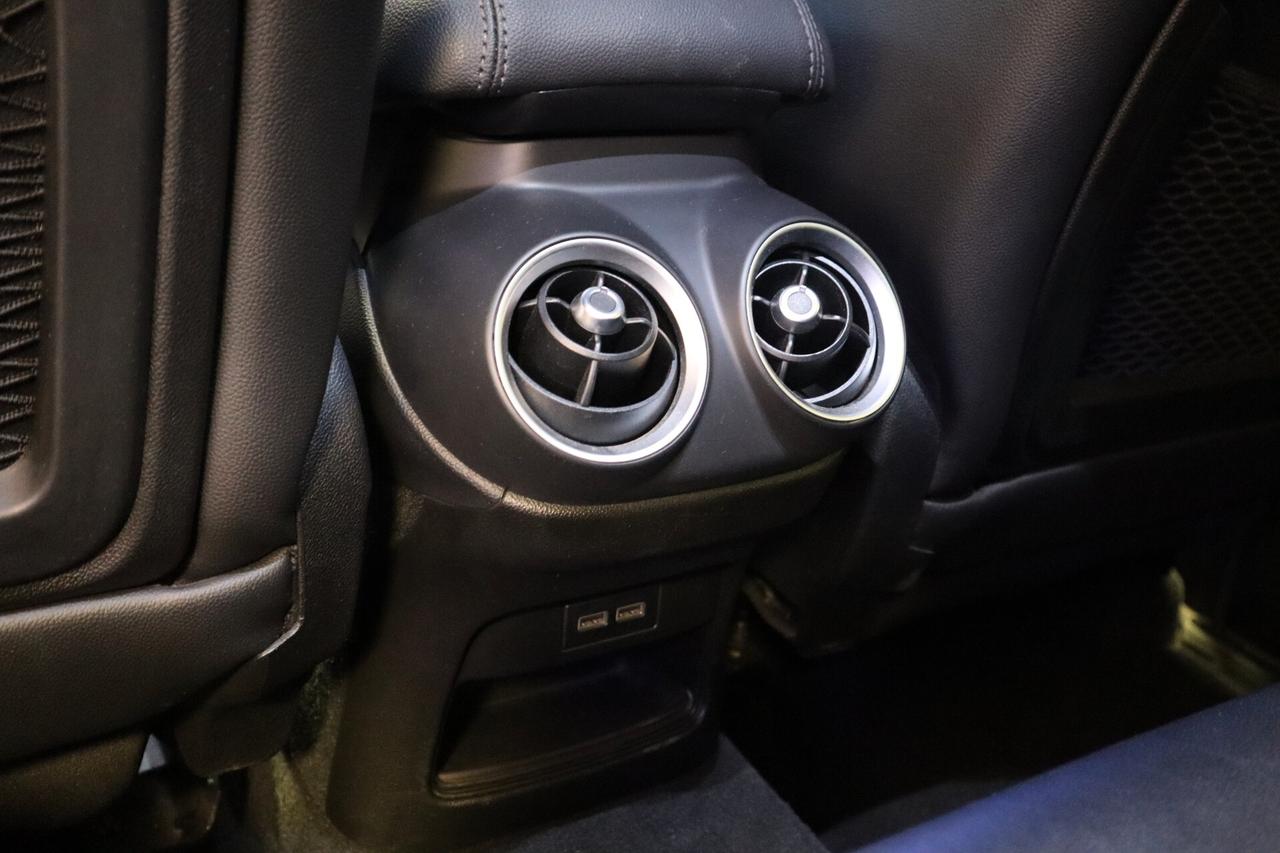 Alfa Romeo Stelvio 2.2 Turbodiesel 210 CV AT8 Q4 Super