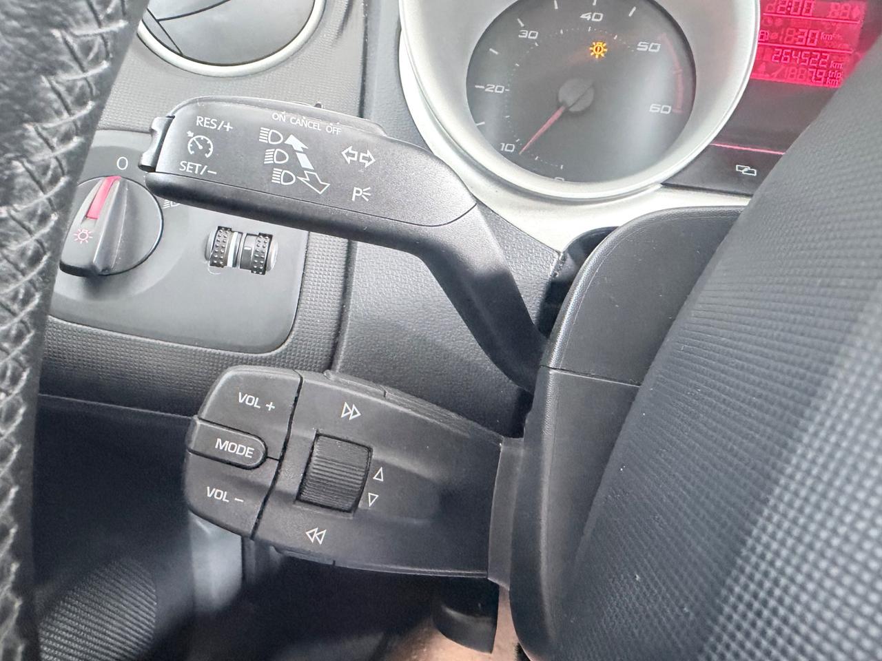 Seat Ibiza ST 1.6TDI 105CV NEOPATENTATI 2011