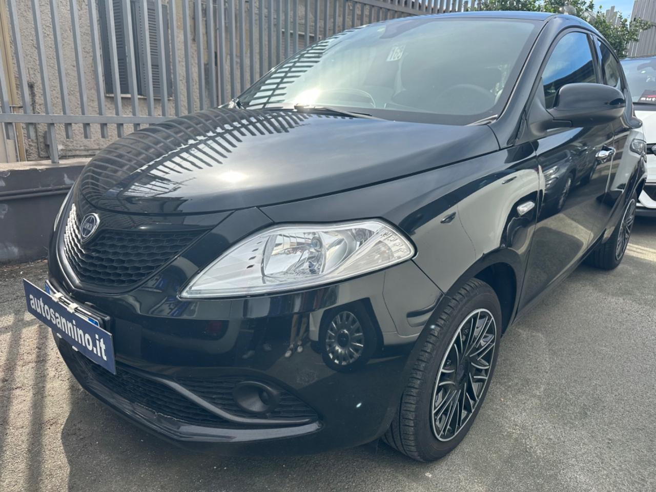 Lancia Ypsilon 1.2 69 CV 5 porte S&S Gold 2019