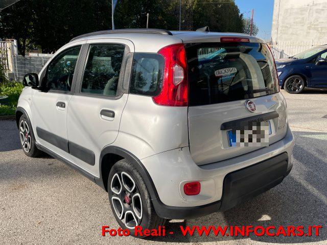 FIAT Panda 1.0 FireFly S&S Hybrid City Life NEOPATENTATI