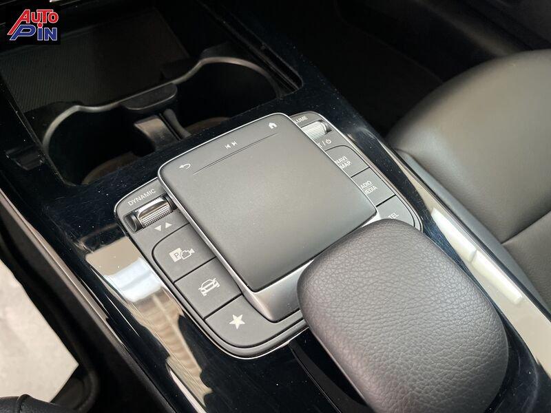Mercedes-Benz CLA S.Brake 180 d AutoCLA matic Shooting Brake *Tetto*Cerchi*