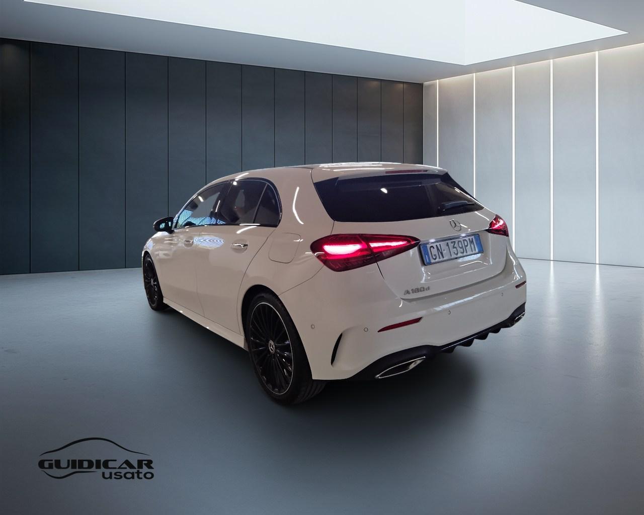 Mercedes-Benz Classe A - W177 2023 - A 180 d AMG Line Advanced Plus auto