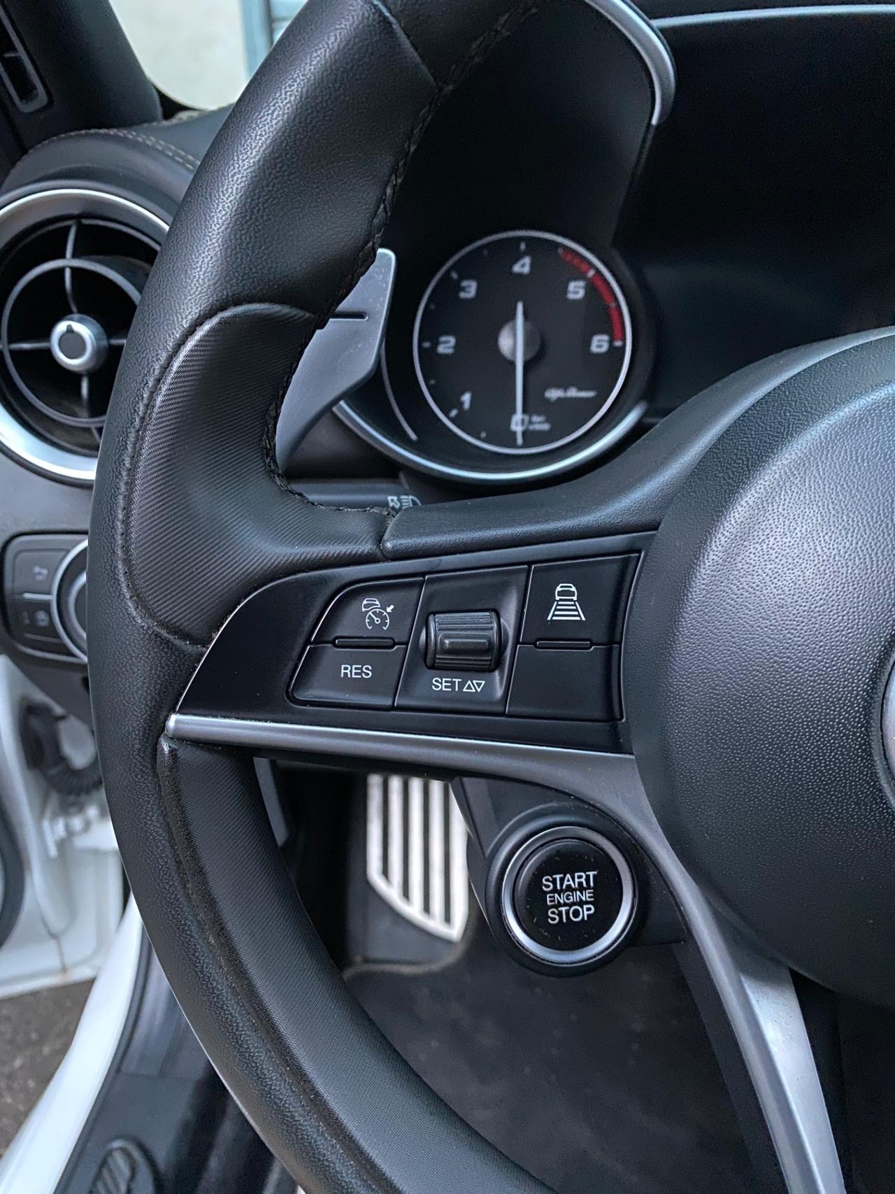 Alfa Romeo Giulia 2.2 210cv AT8 Q4/AWD Veloce Ti