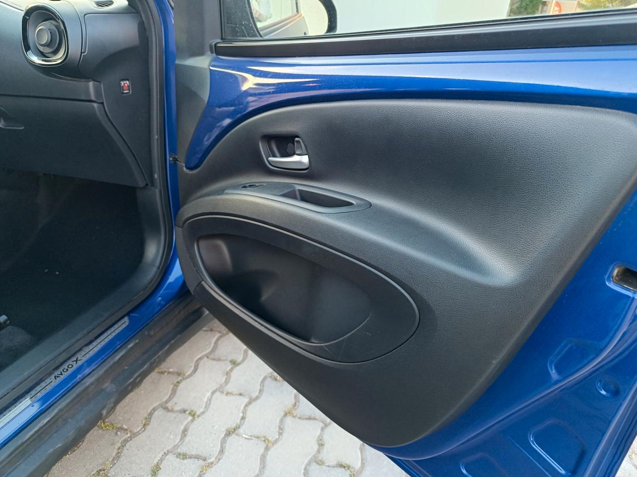 Toyota Aygo X 1.0 VVT-i 72 CV Lounge Air S-CVT