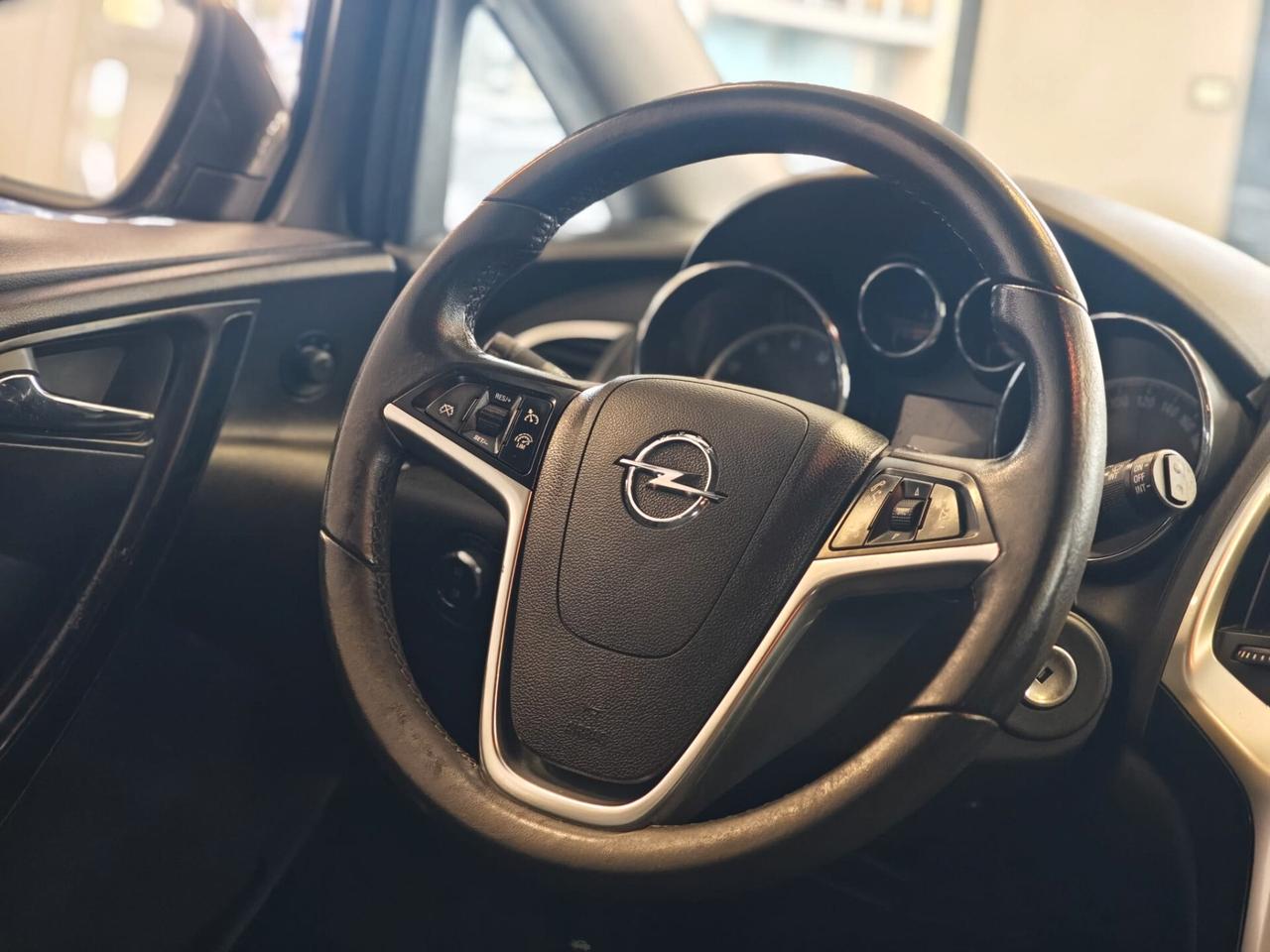 Opel Astra 1.4 Turbo 140CV Sports Tourer GPL Tech Cosmo