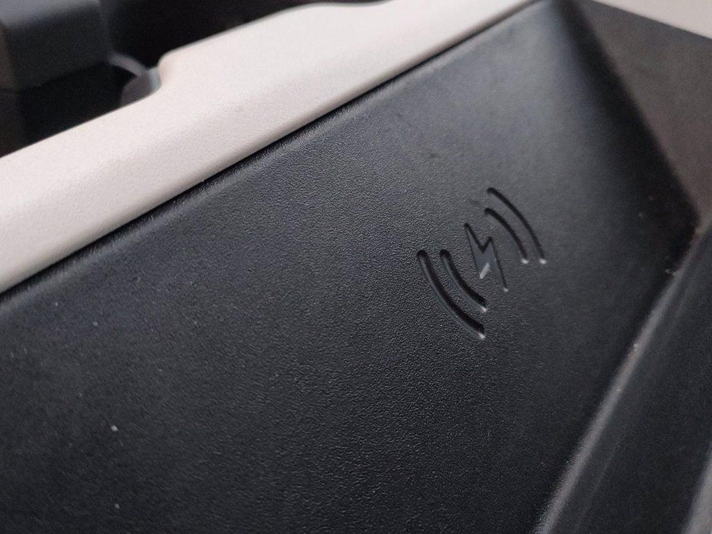 LAND ROVER Defender (2019) LAND ROVER 110 3.0D I6 200 CV AWD Auto X-Dynamic SE del 2025