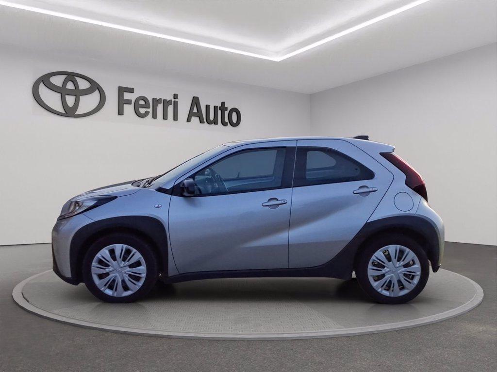 TOYOTA Aygo x 1.0 active 72cv del 2023