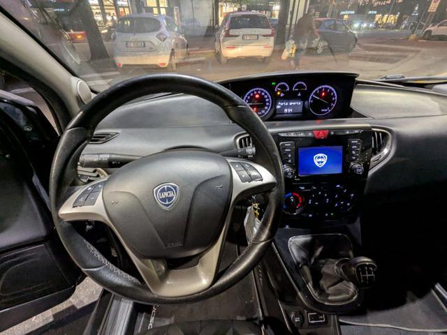 LANCIA Ypsilon 1.2 69 CV 5 porte Gold