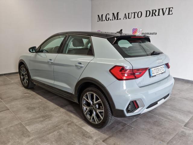 AUDI A1 citycarver 30 TFSI