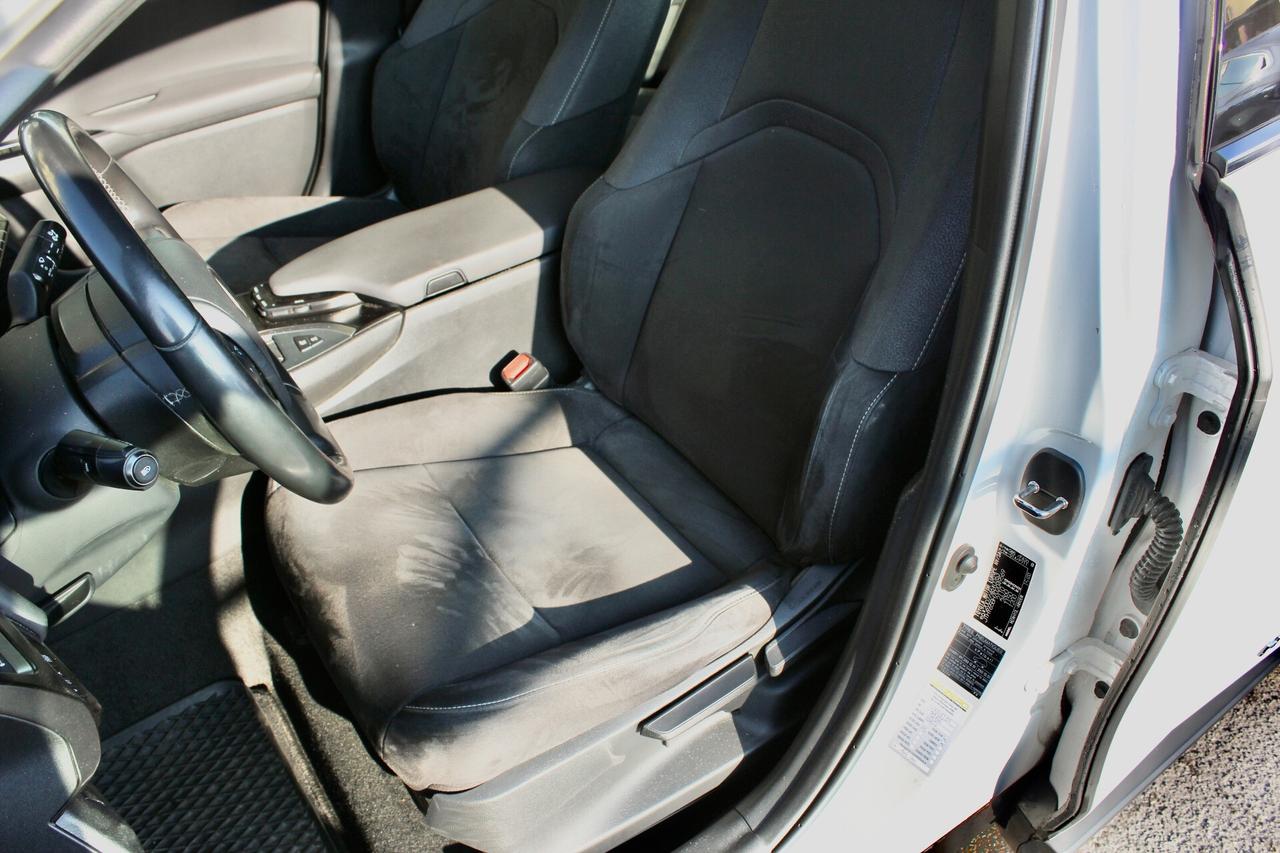 Lexus UX 250 H FULL HYBRID BUSINESS NAVY RETROCAMERA