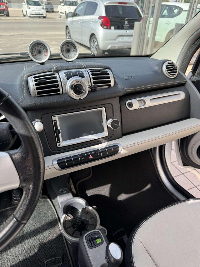 SMART ForTwo 1.0 mhd Iceshine 71cv Servosterzo Navi