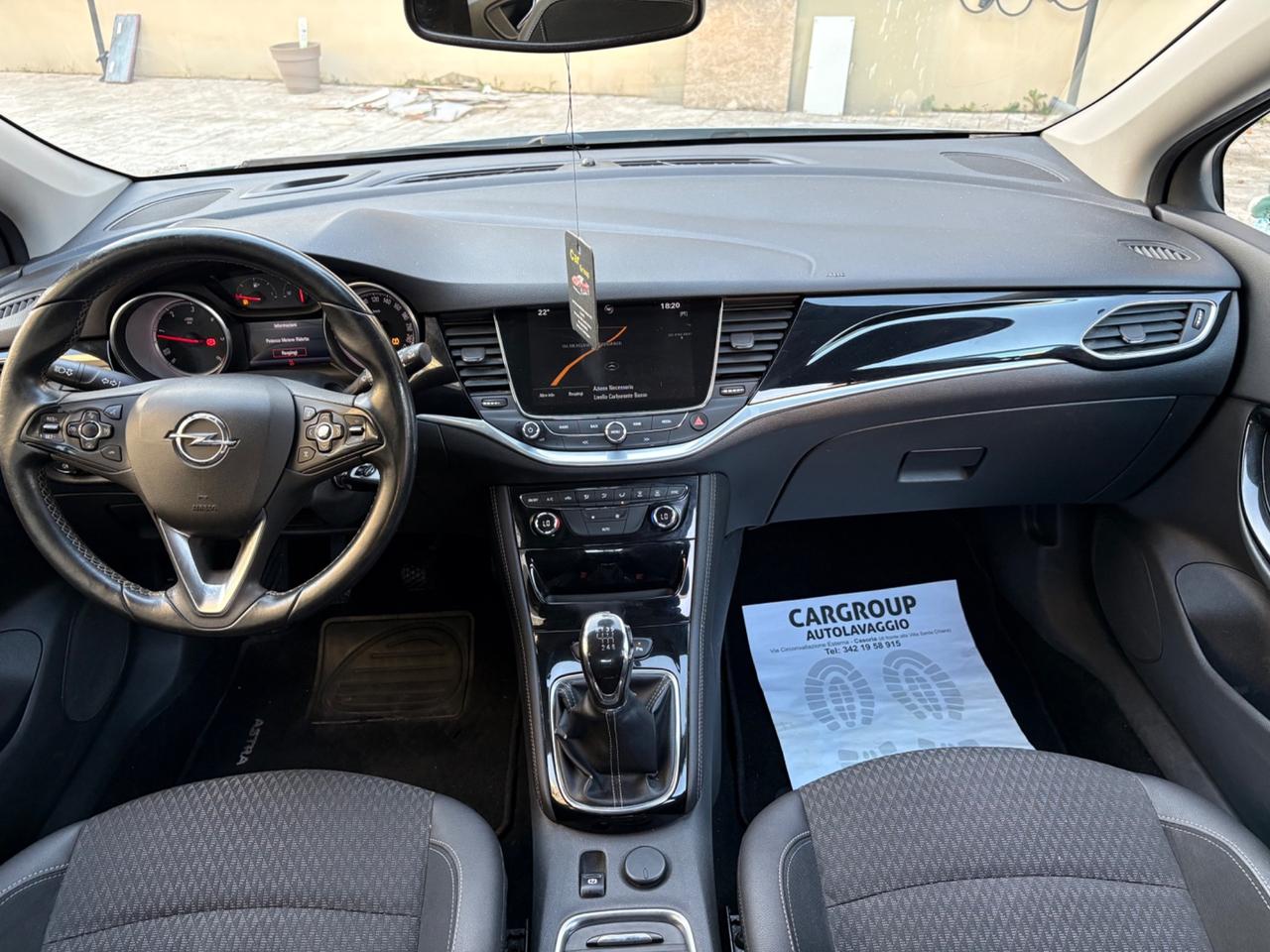 Opel Astra 1.6 CDTi 110CV berlina nuovissima