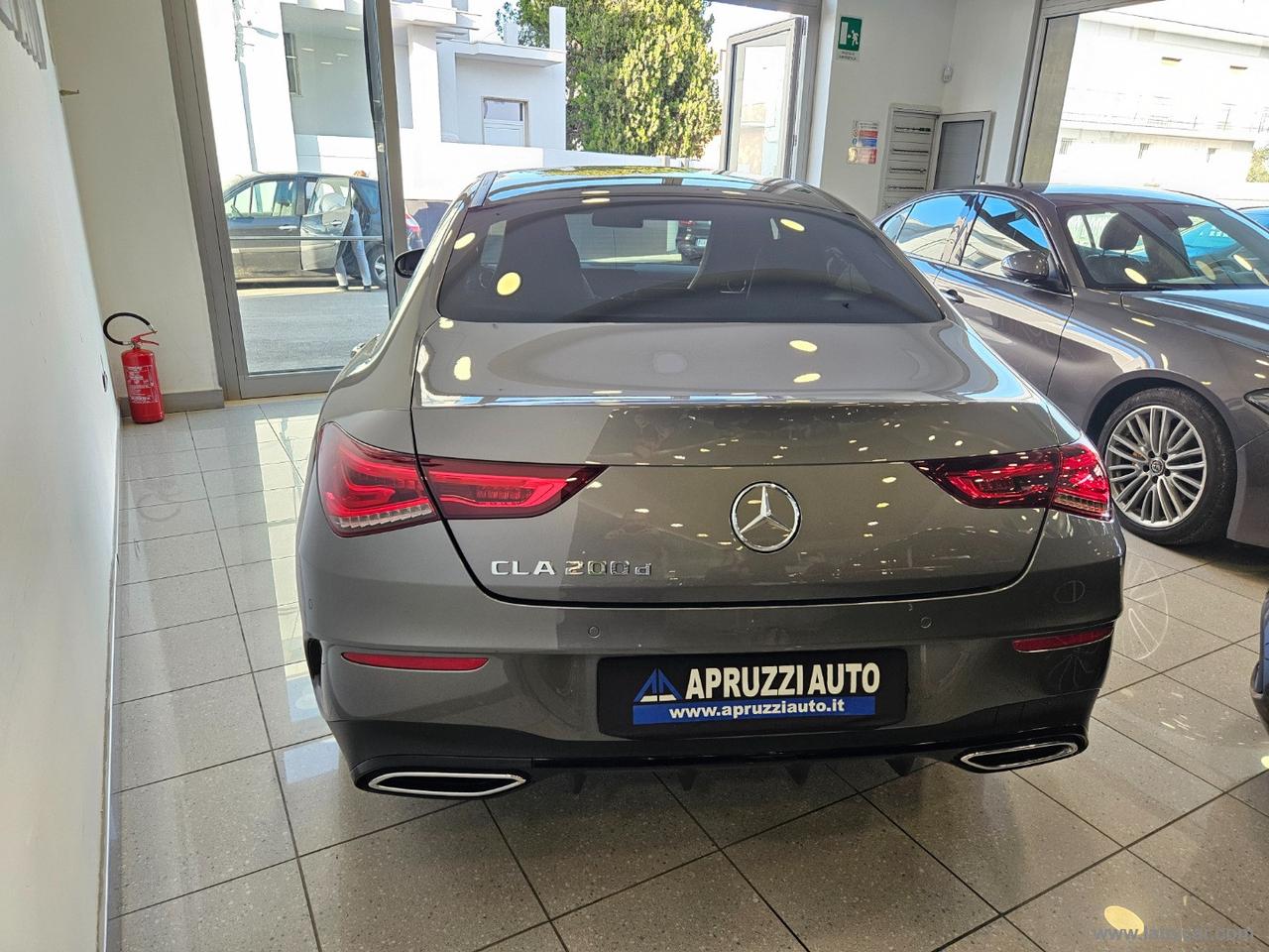 MERCEDES-BENZ CLA 200 d Automatic Premium