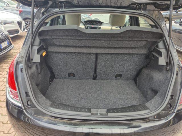 LANCIA Ypsilon 0.9 TwinAir 85 CV 5 porte Metano Ecochic Gold