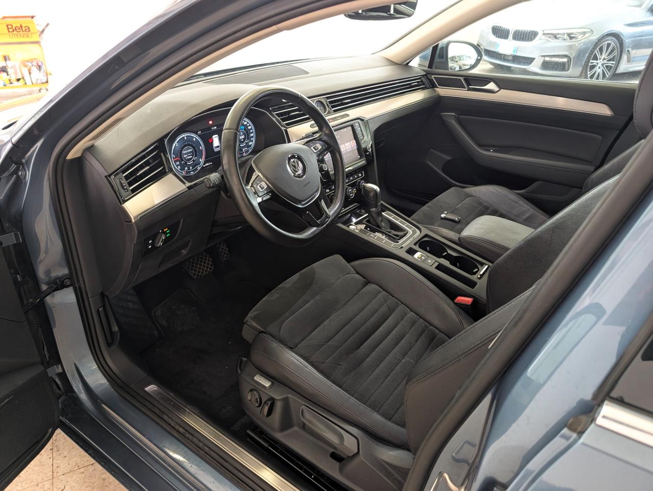 Volkswagen Passat Variant 2.0 TDI DSG Highline BlueMotion Technology IN ARRIVO