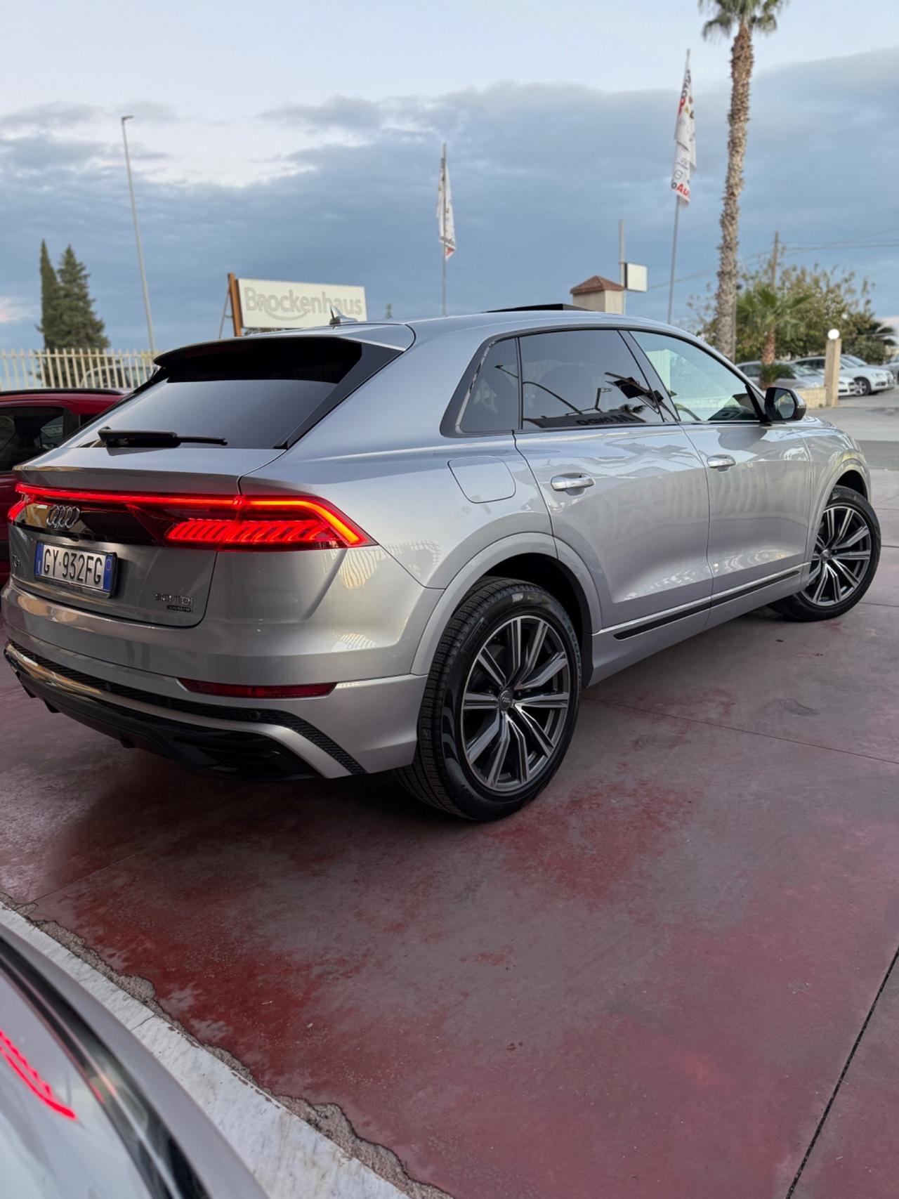 Audi Q8 50 TDI 286 CV quattro tiptronic Sport