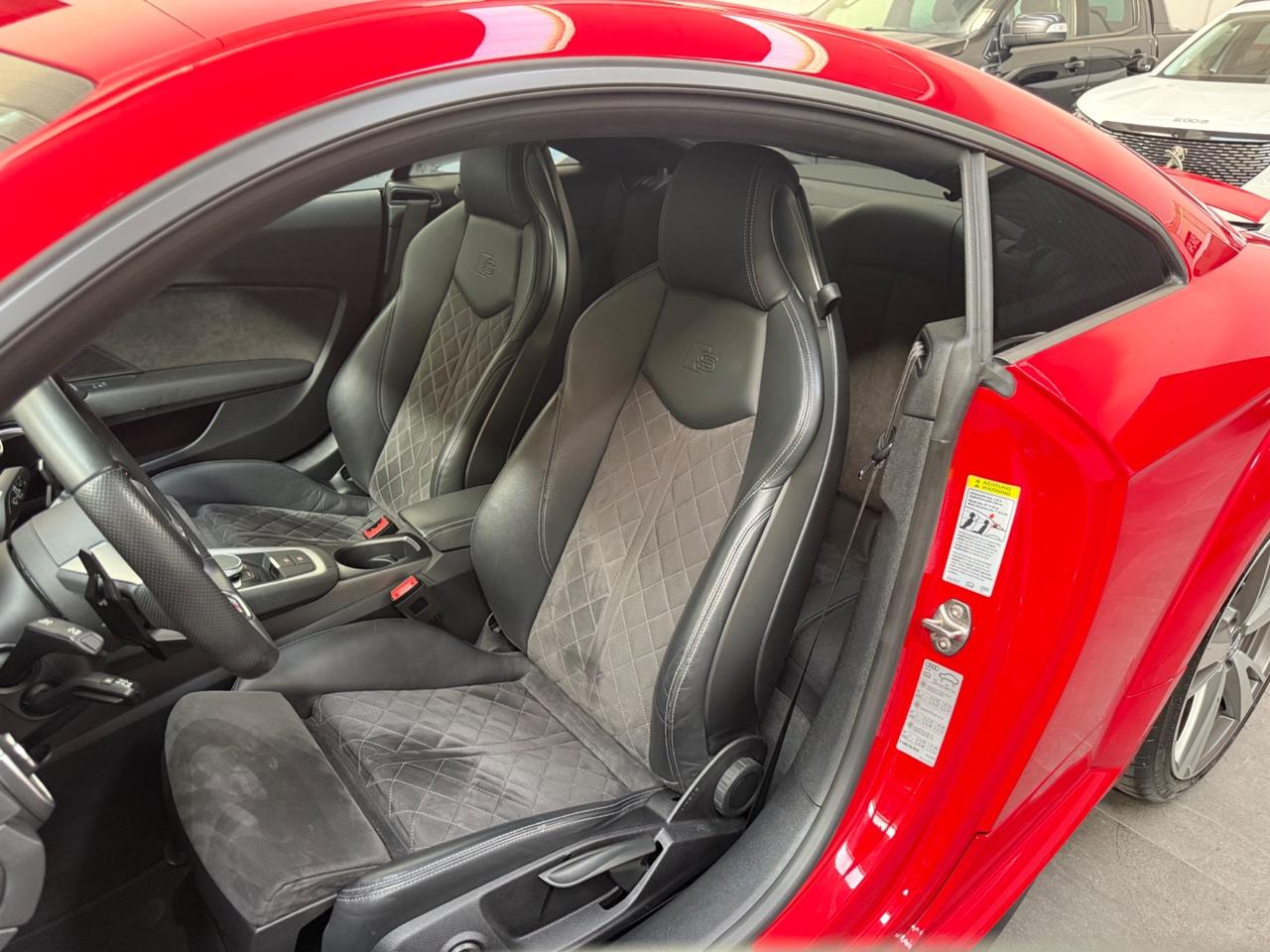 Audi TT TTS Roadster TFSI quattro S tronic