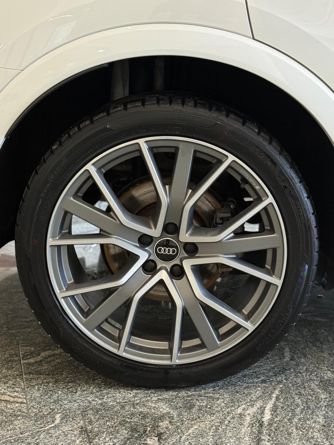Audi Q3 40 TDI quattro S tronic line edition