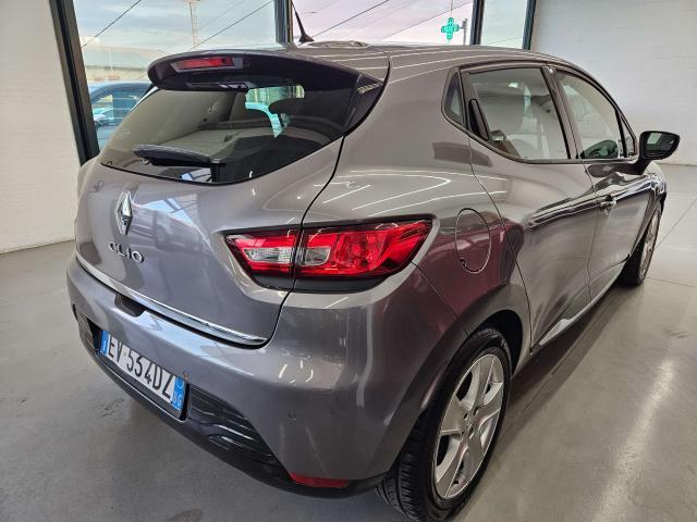 Renault Clio Clio IV 2012 5p 1.2 Live 75cv