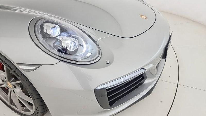 Porsche 911 911 3.0 Carrera 4 Coupé