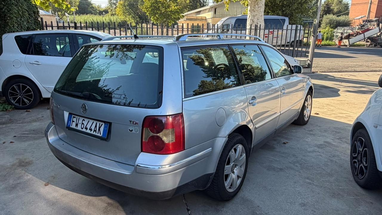 Volkswagen Passat 1.9 TDI/130 CV cat Var. H.line