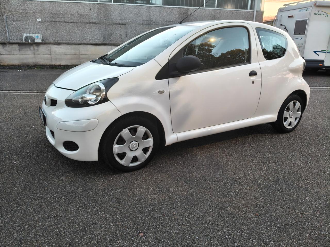 Toyota Aygo 1.0 SOLO 76.000 KM NAV