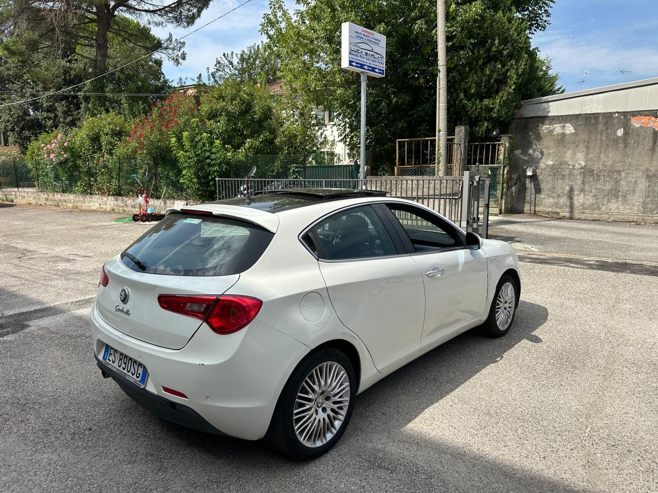 Alfa Romeo Giulietta 1.6 105 CV Finanziabile