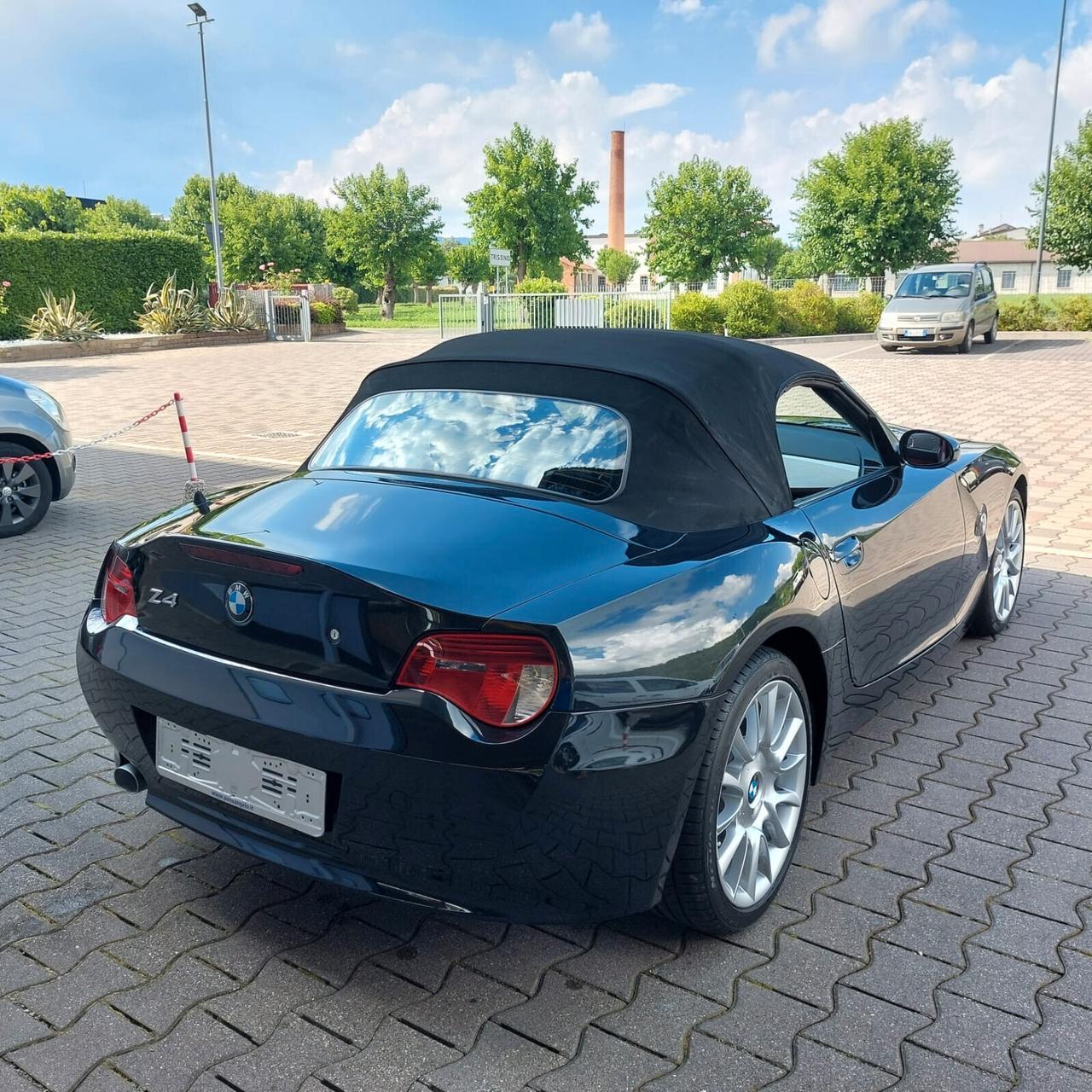 Bmw Z4 2.0 Black-Sapphire, Individual