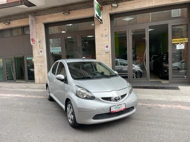 Toyota Aygo 1.0 12V 5 porte