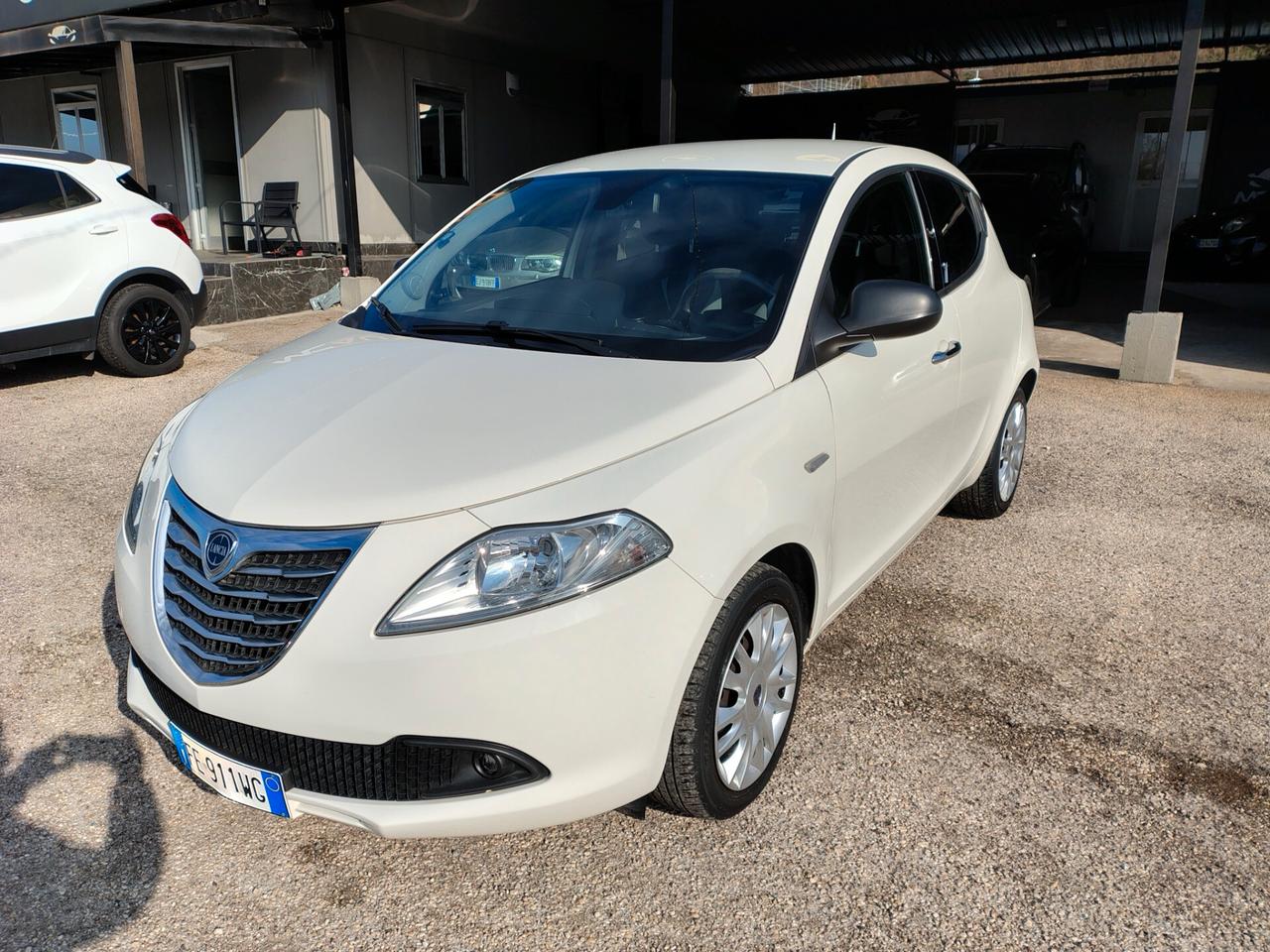 Lancia Ypsilon 1.2 69 CV 5 porte Platinum