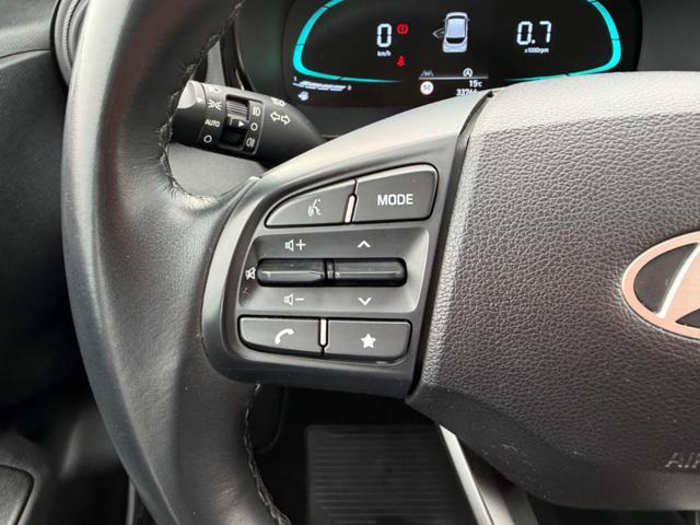 HYUNDAI i10 1.0 MPI AUTOMATICA CONNECTLINE+VIRTUAL+NAVI+PDC