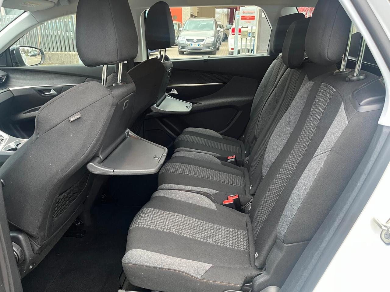 Peugeot 5008 PureTech Turbo 130 S&S Active