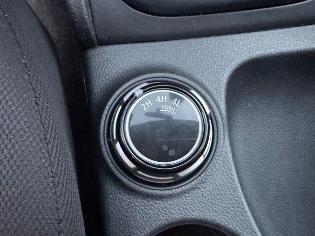 MITSUBISHI L200 2.3 D CLUB CAB 4x4 EASY SELECT INVITE CONNECT