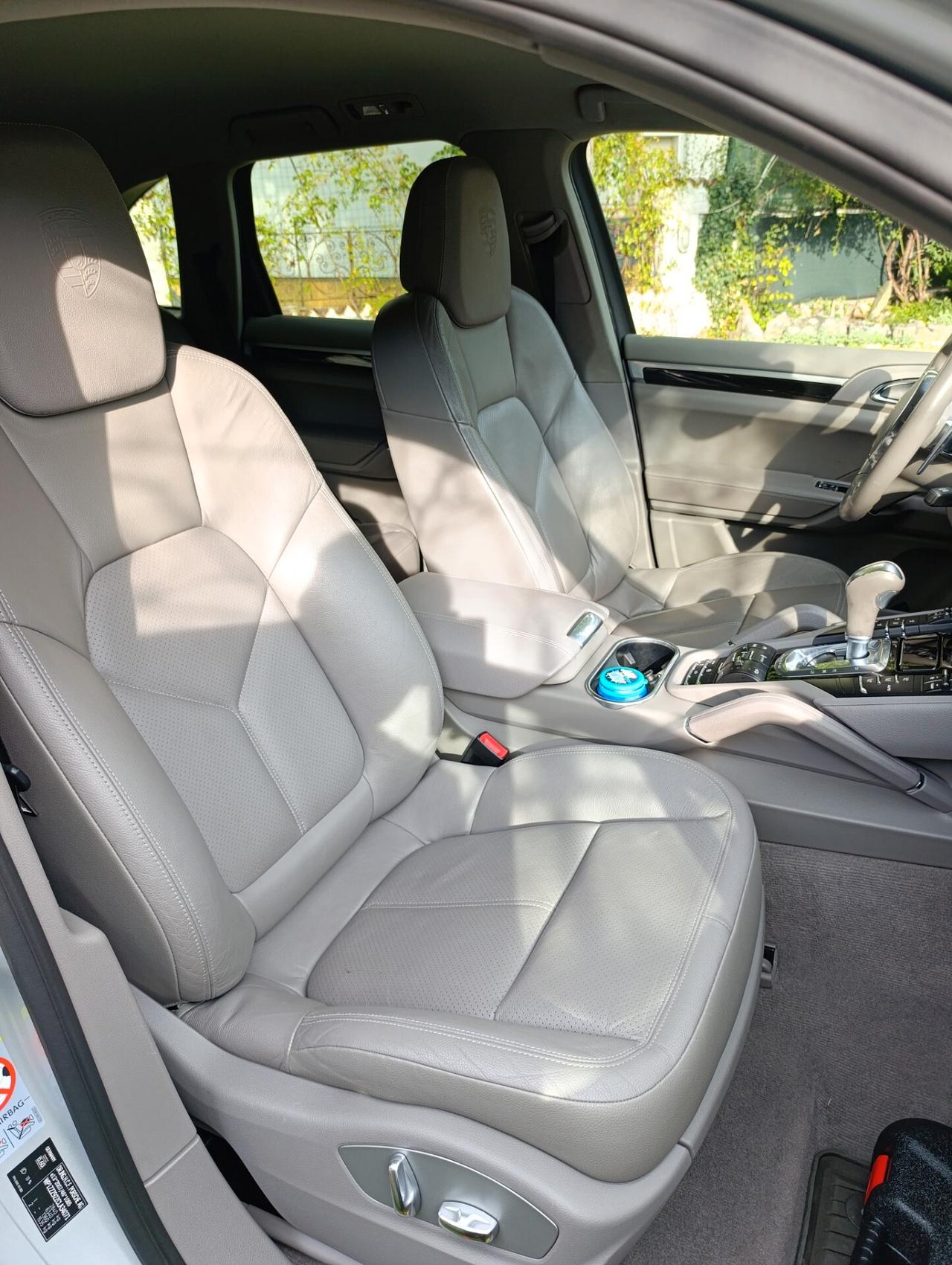 Porsche Cayenne 3.0 Diesel #GM