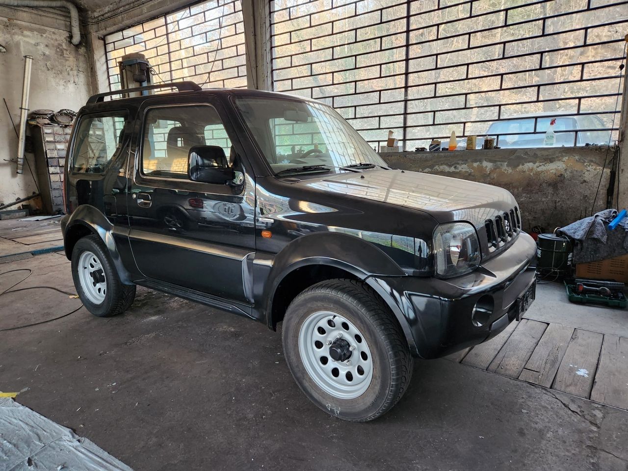 Suzuki Jimny Benzina