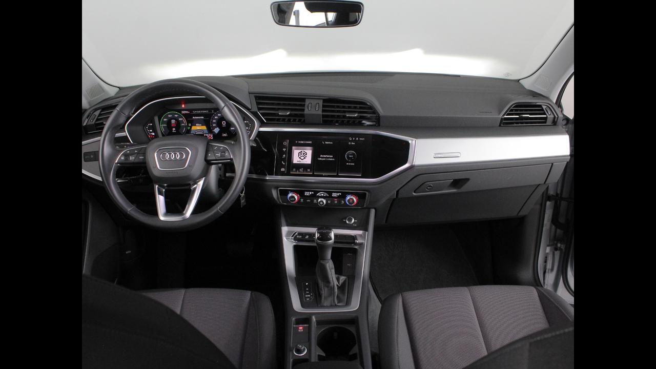 AUDI Q3 2019 Sportback - Q3 Sportback 45 1.4 tfsi e s-tronic