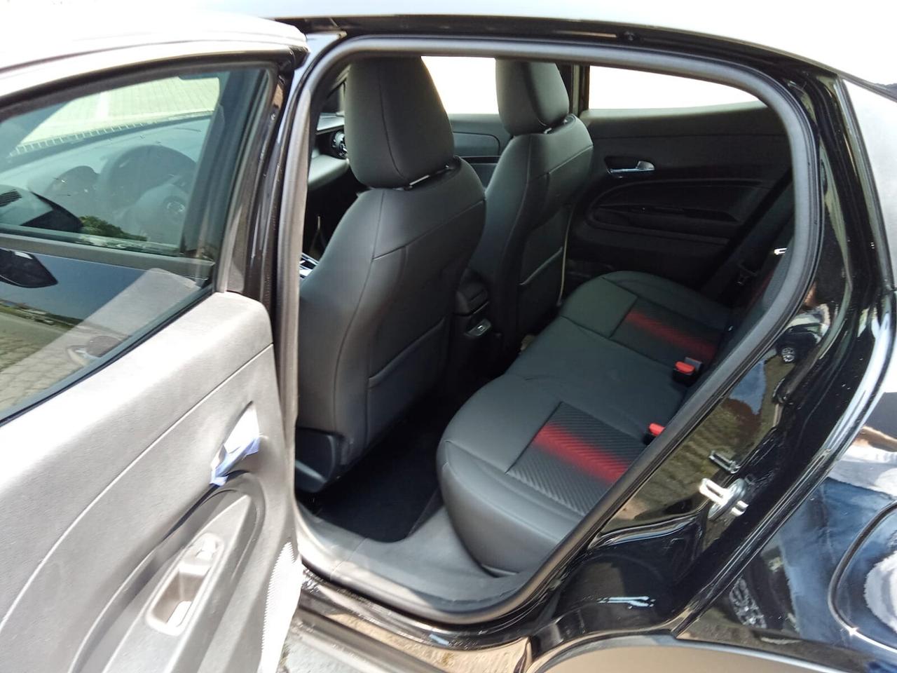 Alfa Romeo Junior 1.2 136 CV Hybrid eDCT6 Speciale
