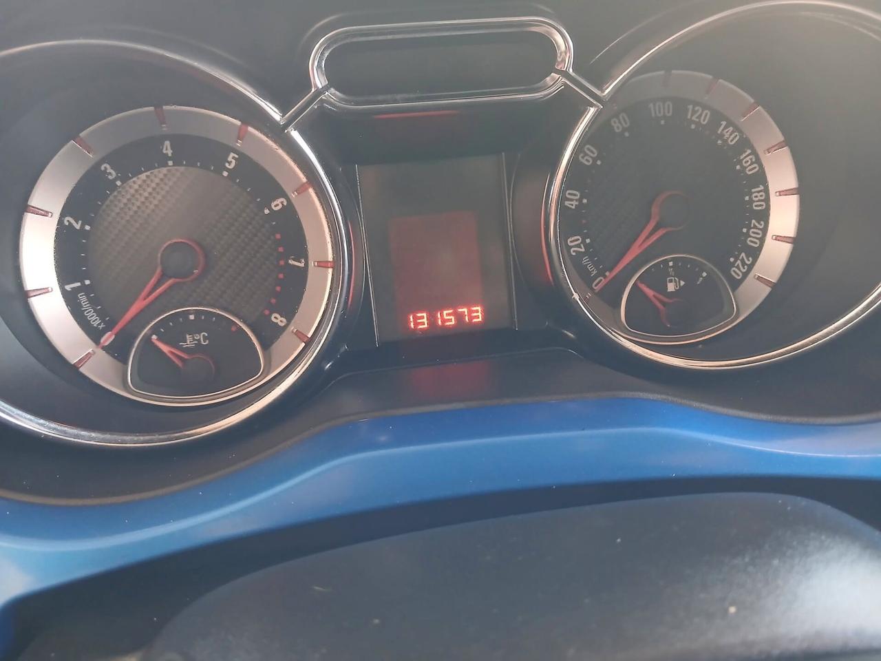Opel Adam Rocks 1.2 70 CV Start&Stop