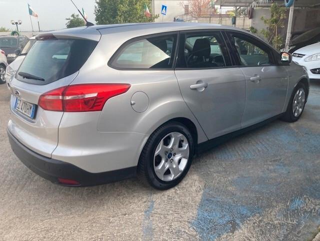 Ford Focus 1.6 120 CV GPL SW Titanium