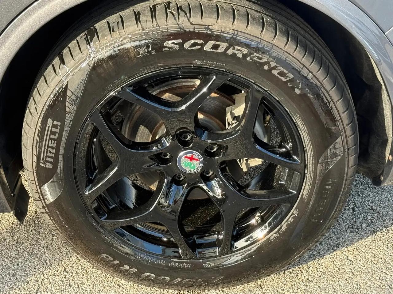 Alfa Romeo Stelvio 2.2 Turbodiesel 190 CV AT8 Q4 Business