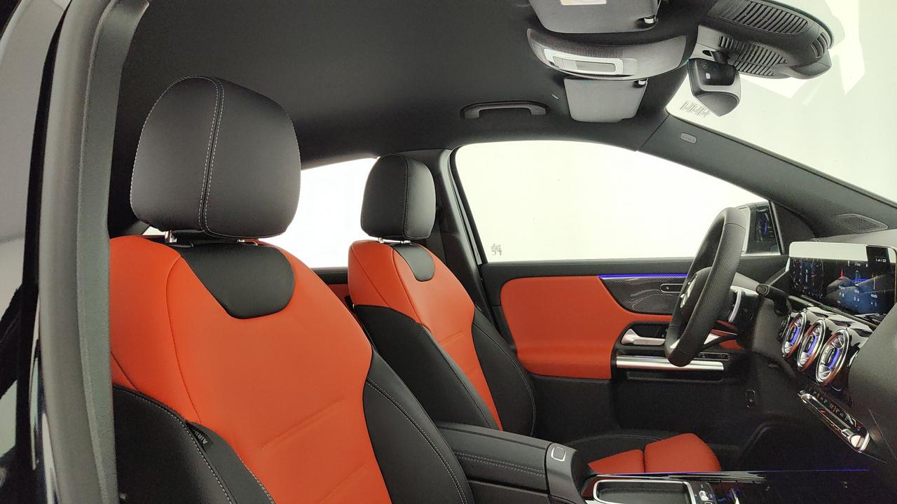 Mercedes-Benz GLA 200 d automatic