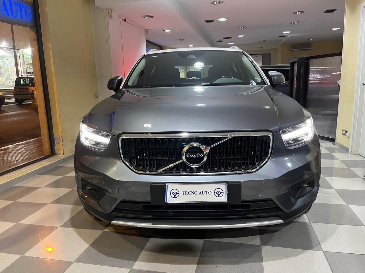 Volvo XC40 D4 AWD Geartronic Momentum