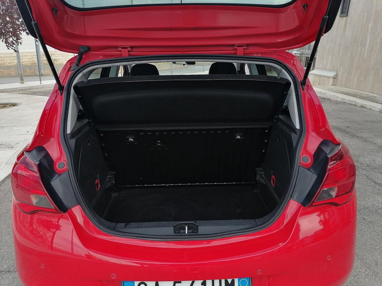 Opel Corsa 1.4 90CV GPL Tech 5 porte 120 Anniversary